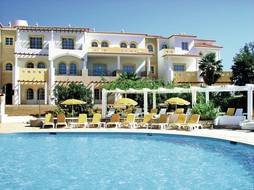 Luz Bay ****