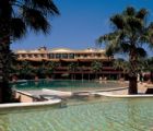 Lees meer... : Hotelkamers in Savoy Beach ,